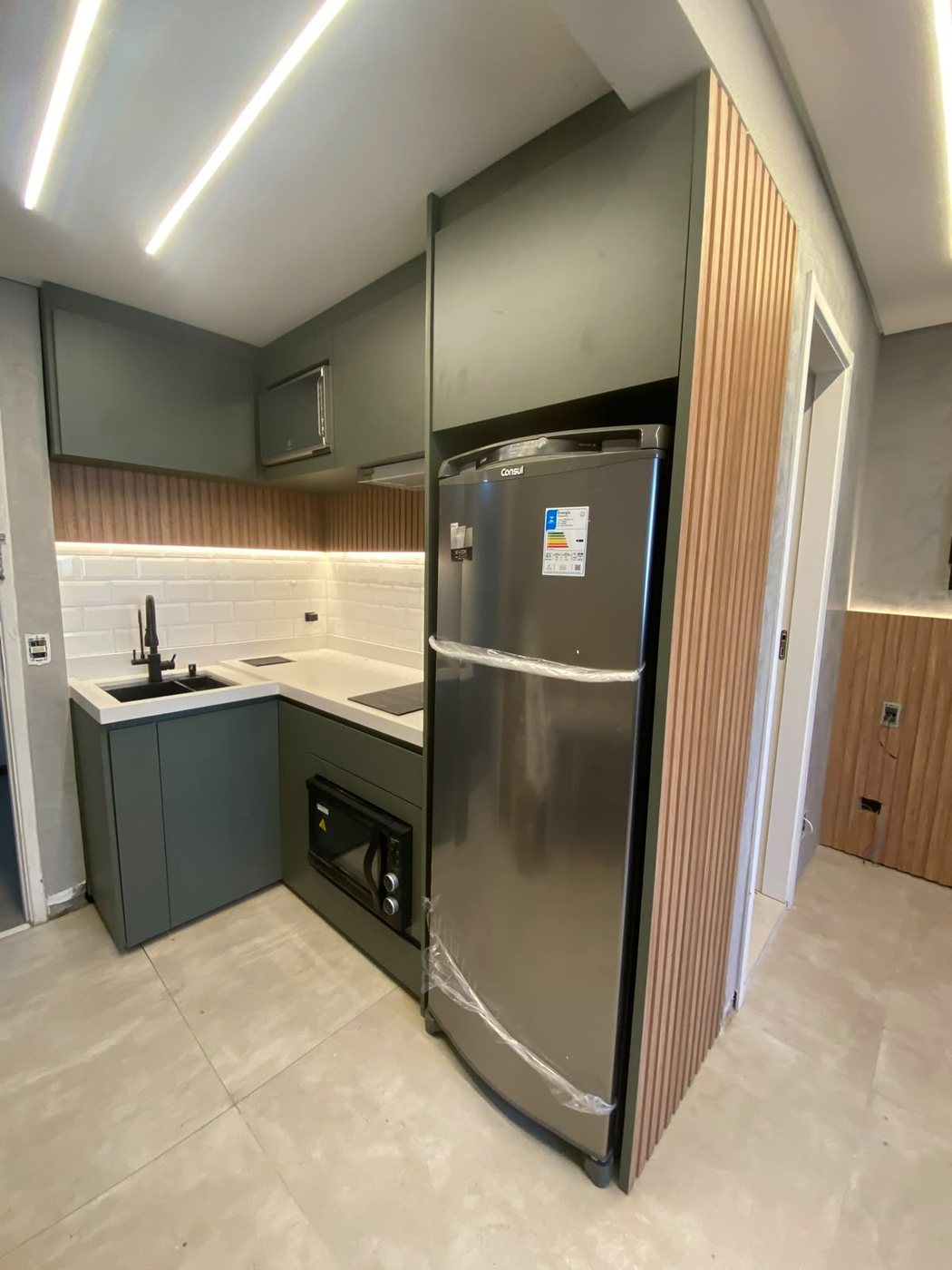 Cozinha compacta planejada