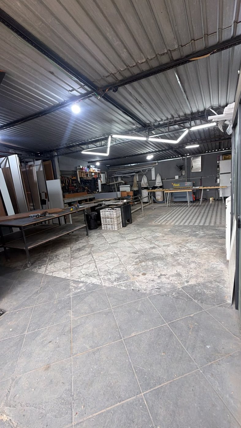 Interior da fábrica da Kadima